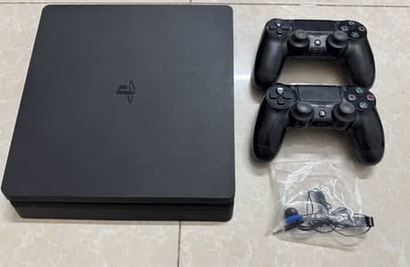 PlayStation 4 Slim 1TB Excellent condition