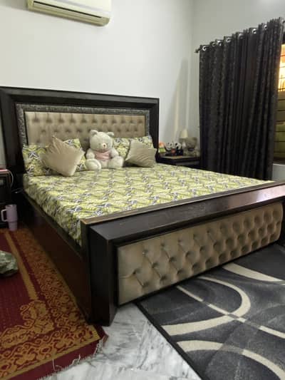 Teak wood bed for sale