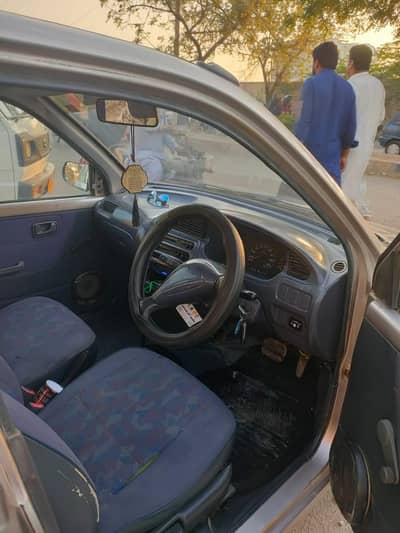 coure 2005 for sale lpg,petrol dono he location karachi 032101188962