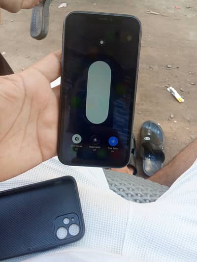 I phone 11 non pta bypass 64 jb