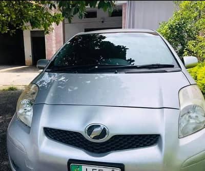 Toyota vitz 2007/12 body totally genuine 100%(lahore register)