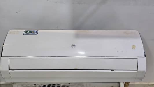 Pel Inverter 1.5 Ton (Heat & Cool)