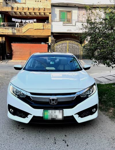 Honda Civic Oriel 1.8 i-VTEC CVT