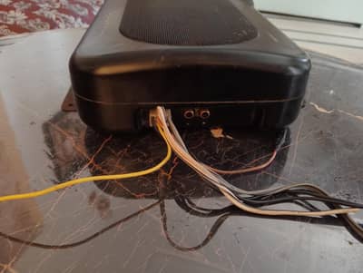 under Seat woofer with amplifier