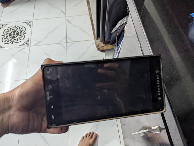 ANDROID LCD (DABU) 1