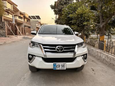 Rs12000000 first owner 10/10 condition