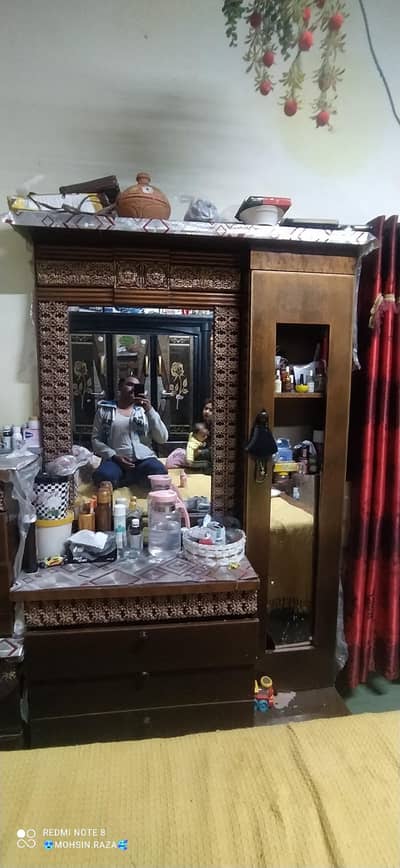 mokamal farnichar  5 mount us