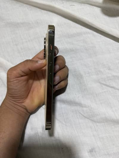 iPhone 14 Pro factory unlock