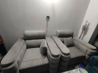 7 seater sofa with table brand new untouch