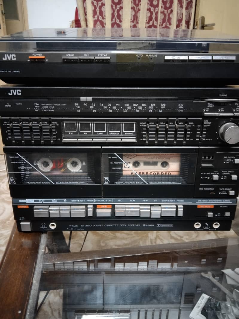 Linear Tracking Turntable JVC 3