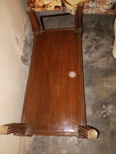 Pure Chinoti sofa set and table set