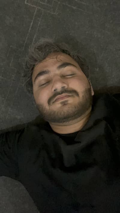 Heavy Male for Sale price negotiable and no fault at all