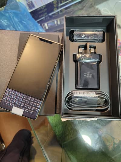 blackbarry key 2 le.