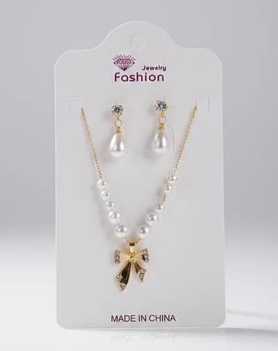 Preal Necklace and Earrings set
