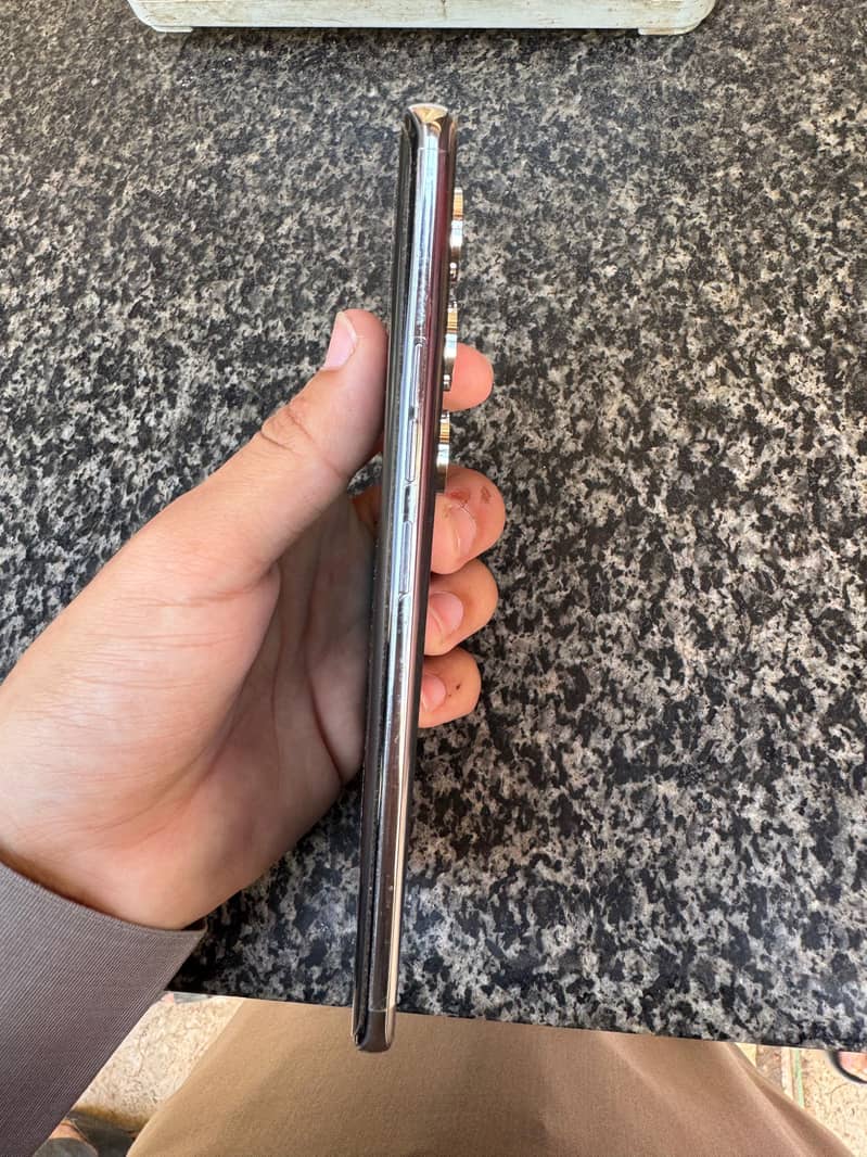 Techno camon 40 pro 2