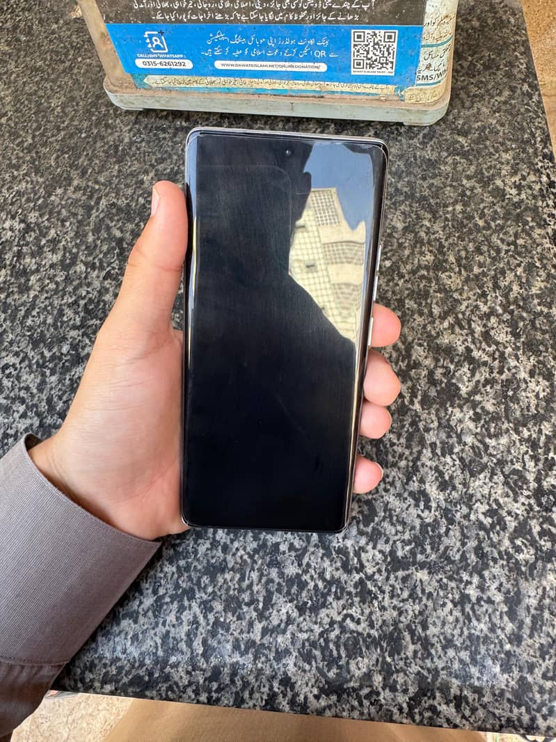 Techno camon 40 pro 7