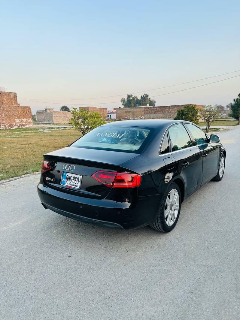 Audi A4 3