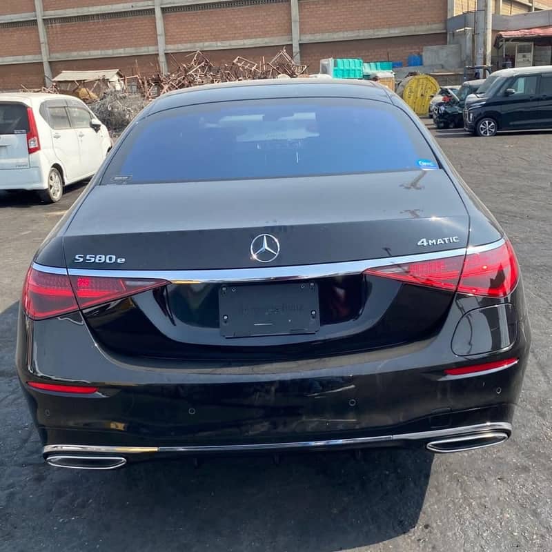 Mercedes Benz S 580e 10