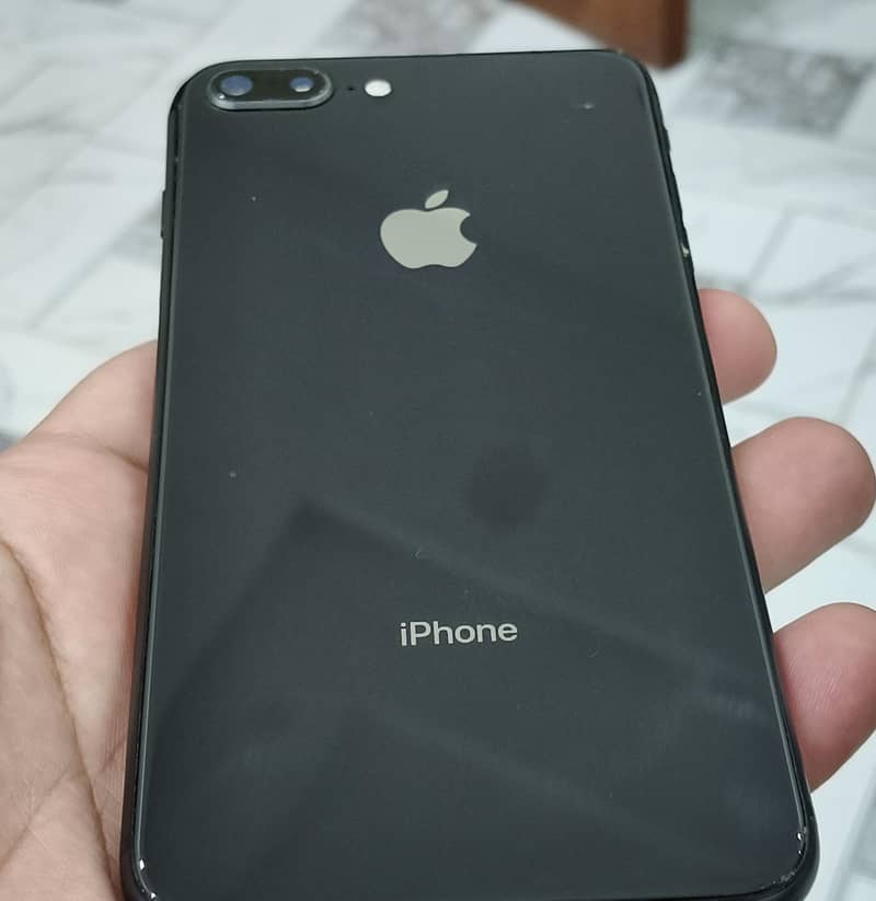 iphone 8 plus 1