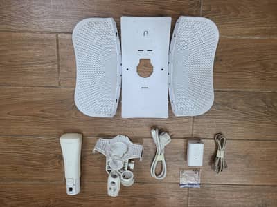 UISP LightBeam 5AC + Free Router (Tenda F3)