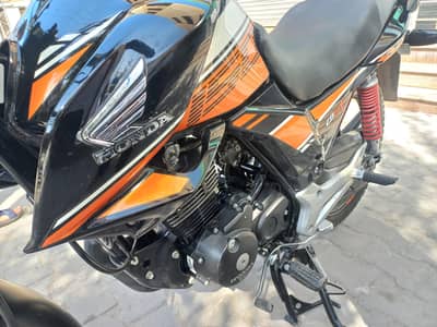 Honda CB 150 excellent condition