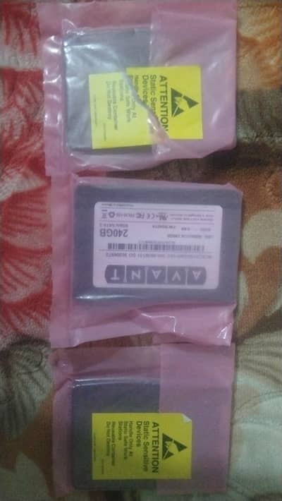 avant ssd 240gb  (3 peices)