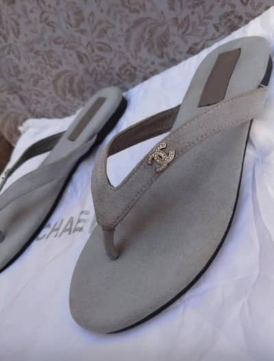 chanel chapel made by italy with coded size 38/7-8