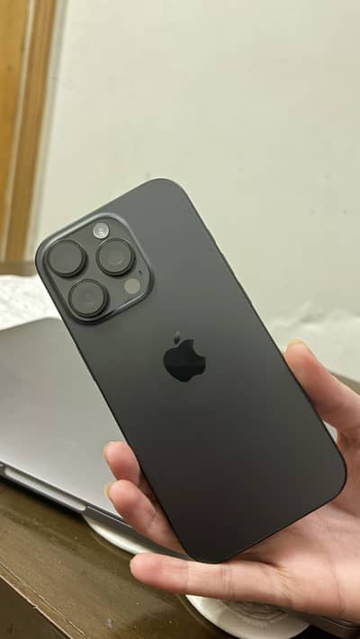 Iphone 16 pro JV with box