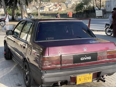 Honda civic 1986 model . new engine. new rims and tires 70 persent.