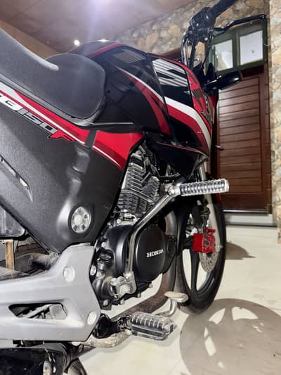 HONDA CB 150F