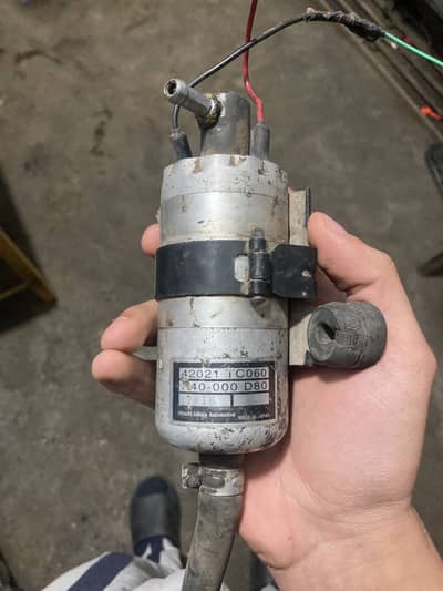 HITACHI CAR COMPRESSOR PUMP