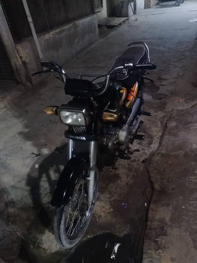 Honda cd 70 model 2022
