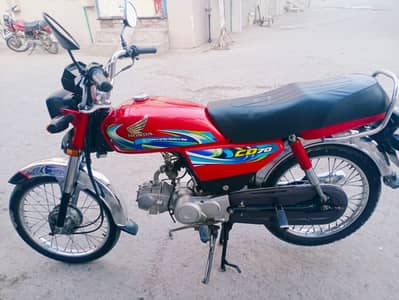 Honda CD 70 2024