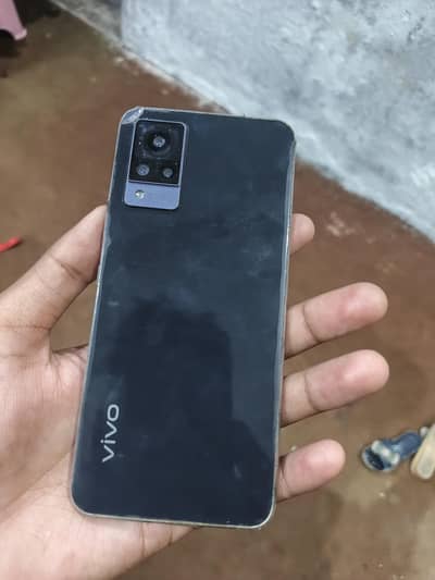 v21 6/128 with Box and Original charging