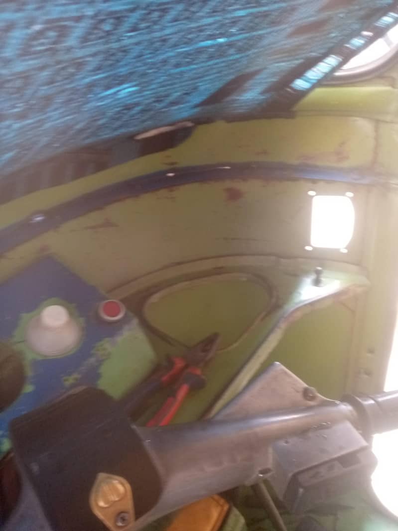 good condition out class 13