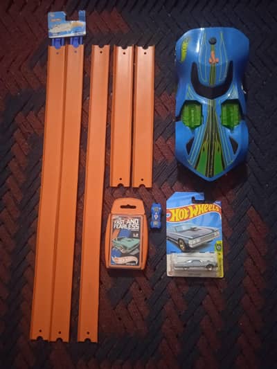 Original Hot Wheels Tracks , Cars & Cards