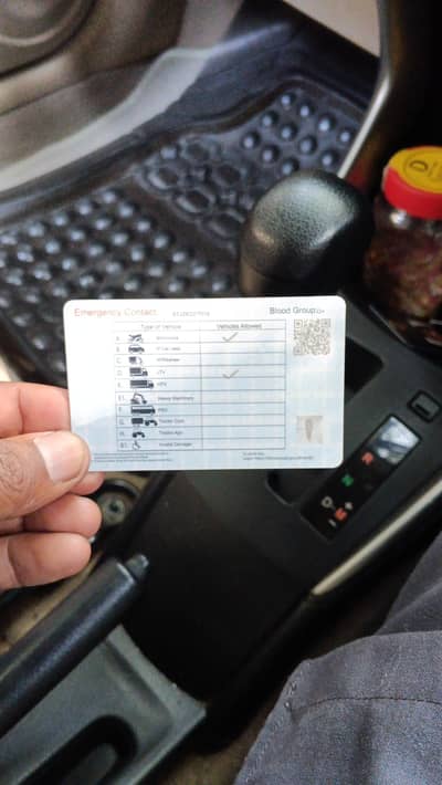 I'm driver hr tarh ki gari chla skta hn ltv license ha