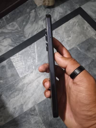 asslam O alikum I'm selling my mobile