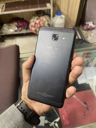 Samsung Galaxy J7 Max