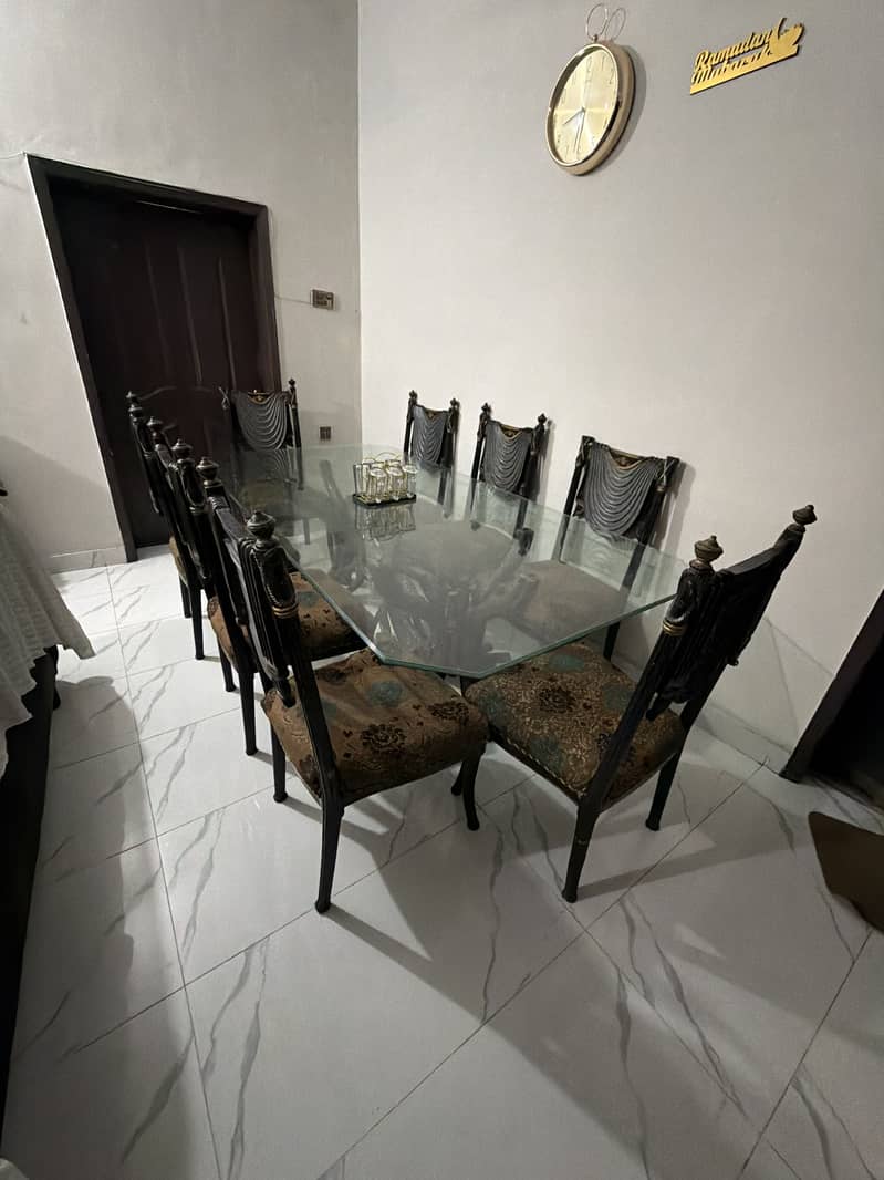 Dining table for sell 0