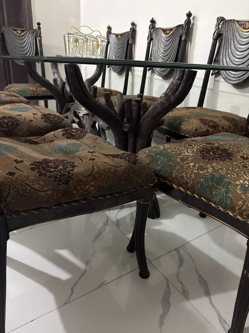 Dining table for sell 1