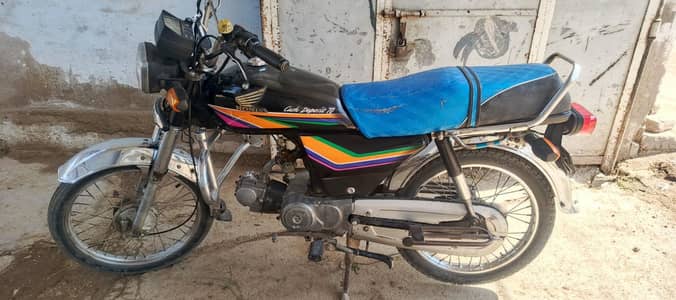 CD 70 2012model book clearly