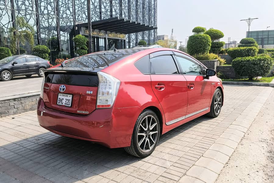 Toyota Prius GS Touring Selection 1.8 Hybrid Panoramic roof Solar AC ...