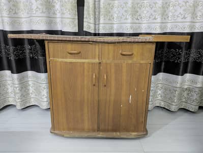 istri ke table for sale
