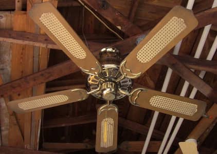 Saudi Vintage Ceiling Fan – Classic Royal Look (White Edition)