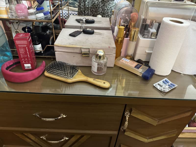 Dressing table 2