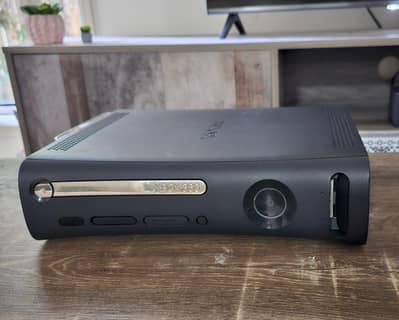 Xbox 360 Slim 250GB + 80 Games | GTA V, FIFA, Call of Duty