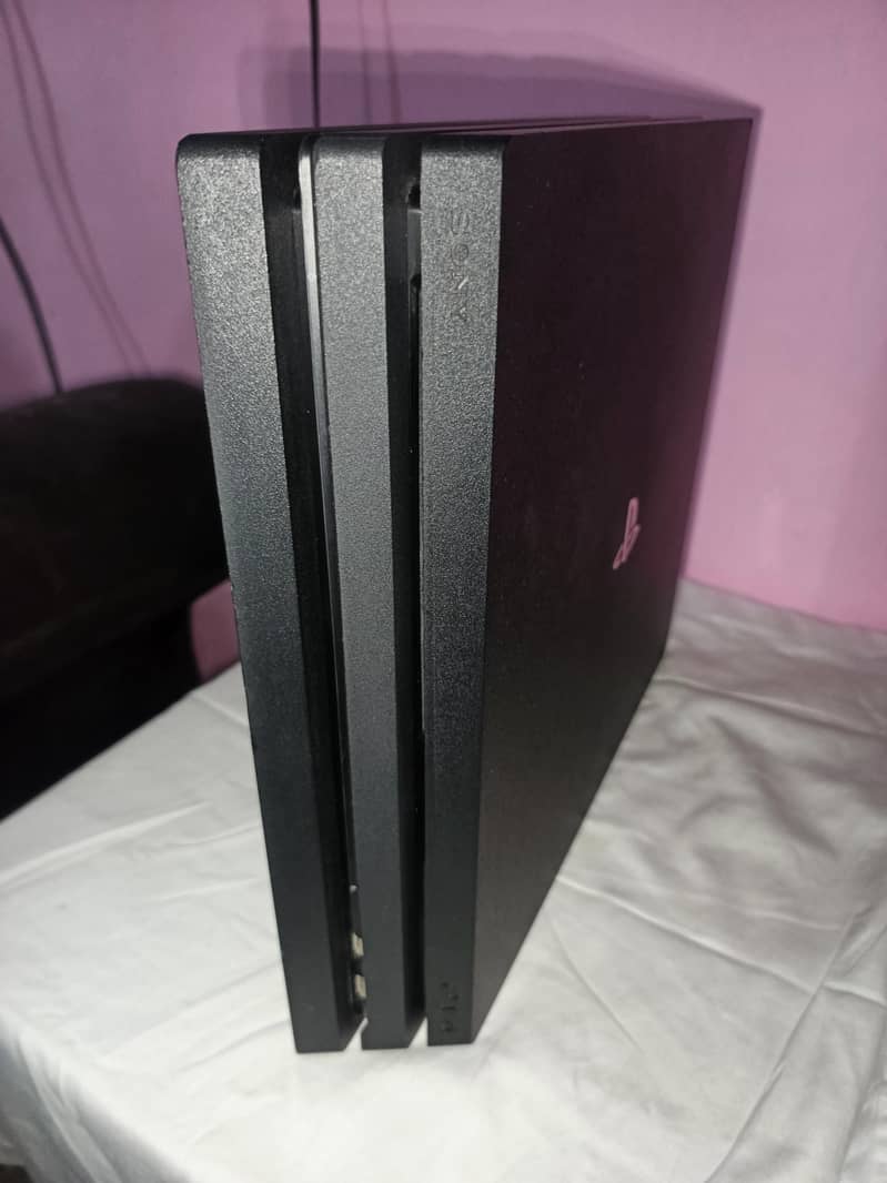 PS4 pro jailbreak 1TB 10