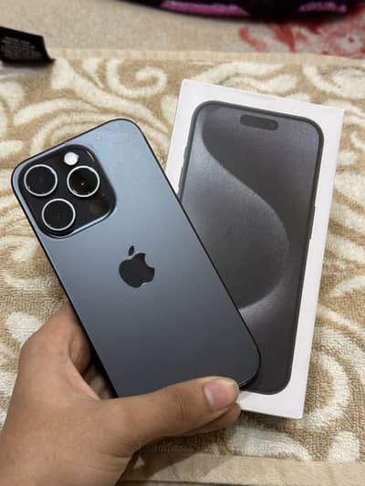 IPHONE 15PRO FACTORY UNLOCK 256GB 10/10