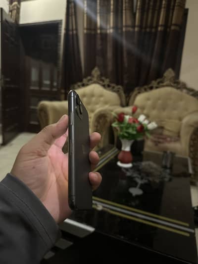 Iphone 11 Pro (PTA Approved)